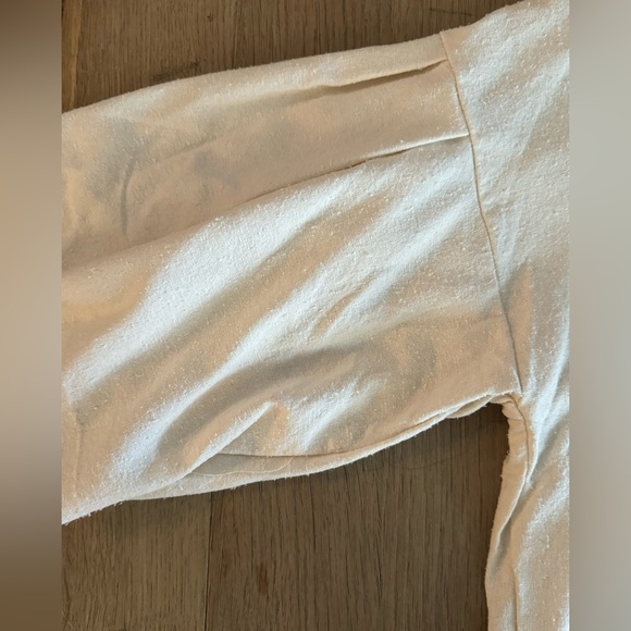 Gorgeous Jess Feury Ruffle Sleeve Top - Picture 5 of 7